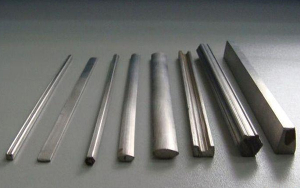 Hot rolled deformed steel